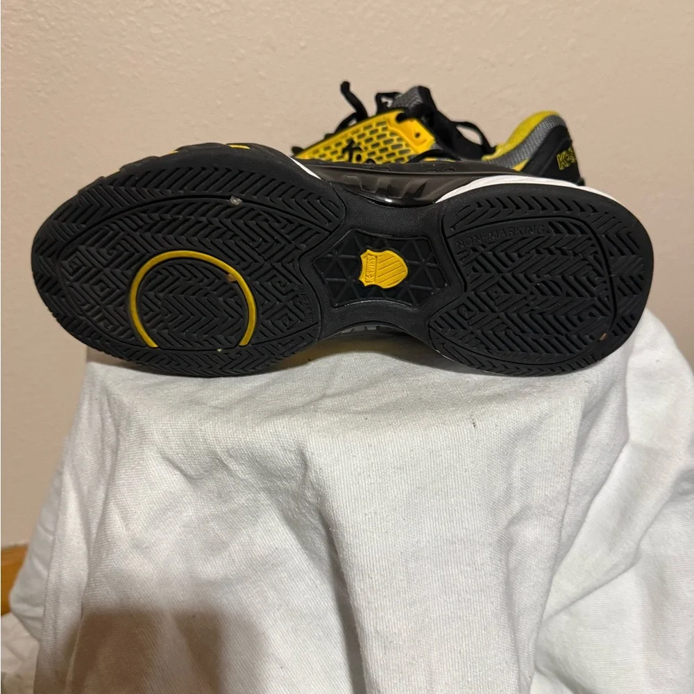 K-Swiss Men's Athletic Shoes in Black, Yellow, and White - Picture 4 of 5
